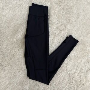 ALO Yoga Airlift Leggings